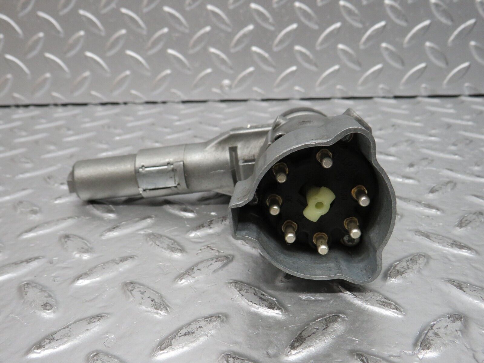 31513 Mercedes-Benz S124 300TE Wagon Steering Lock Ignition Switch With Key