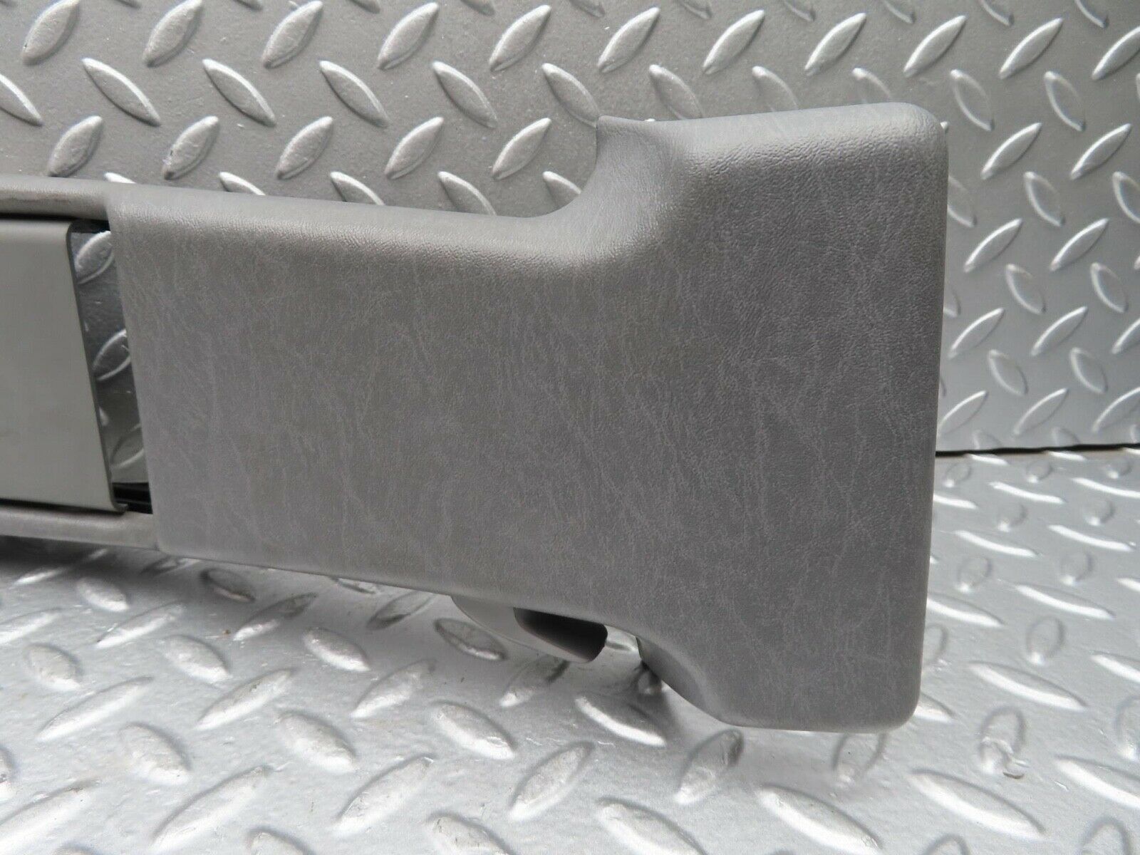 14900 Mercedes-Benz W140 S320 B Pillar Cover Right Side 1406923089