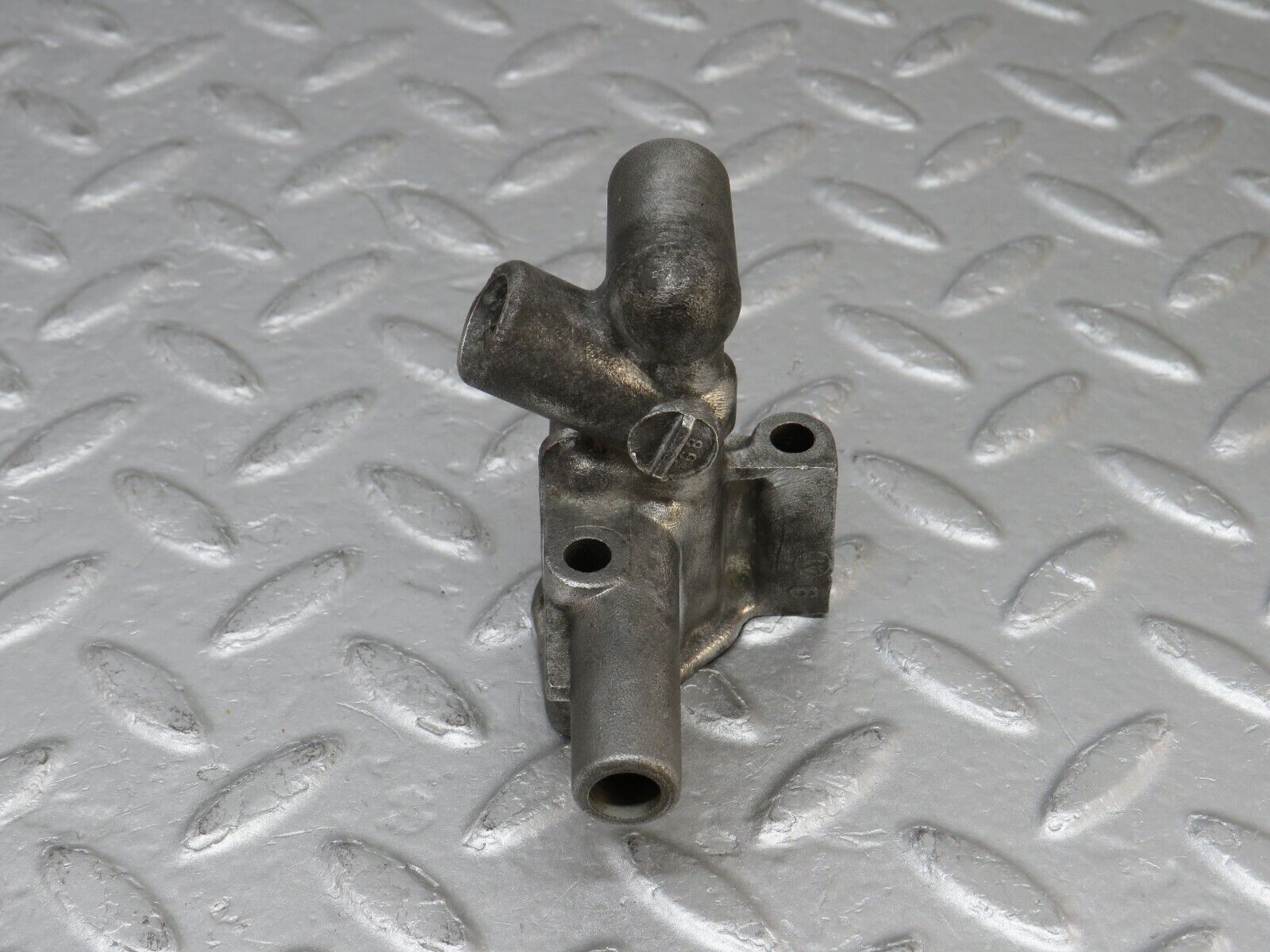 36580 Mercedes-Benz W201 190E 2.0L Idle Control Valve 1020941212