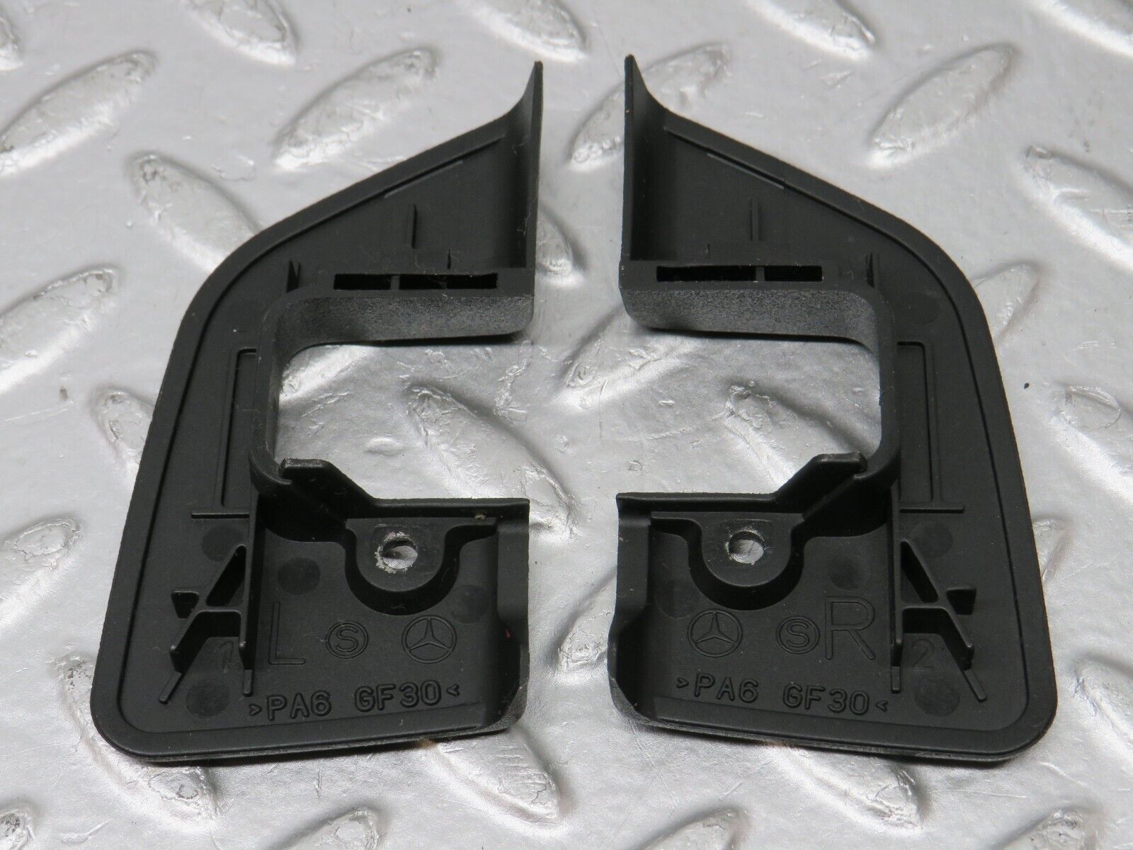 33452 Mercedes-Benz W202 C180 Interior Door Latch Trim Pair