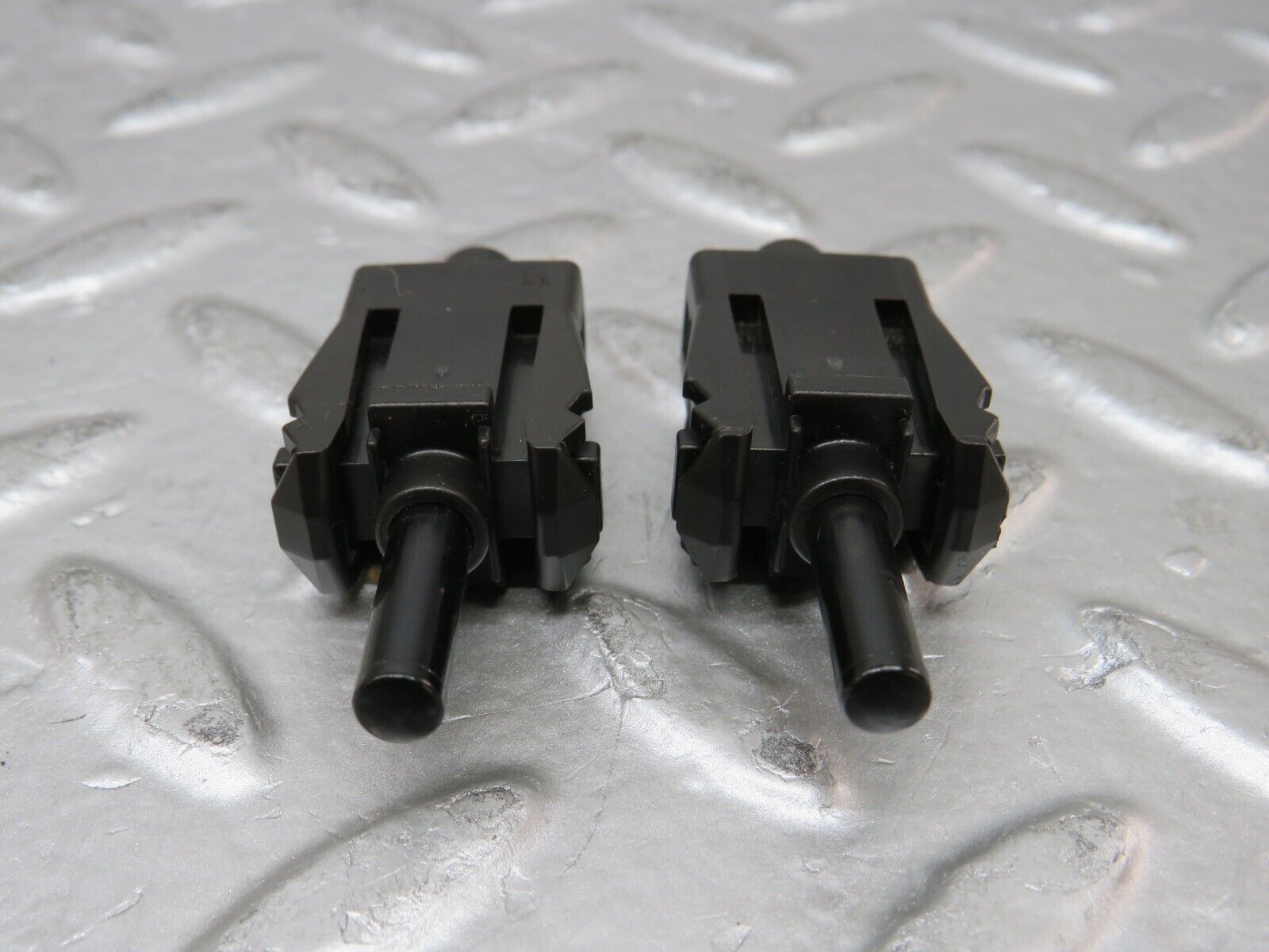26720 Mercedes-Benz C124 220CE Coupe Door Contact Switch Pair 0015458714