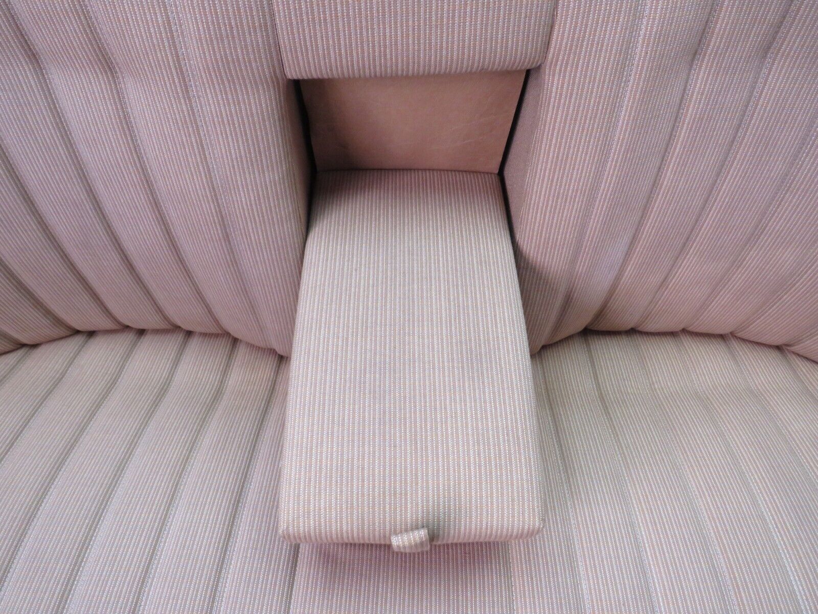 28690 Mercedes-Benz W123 230E Rear Seat Palomino 1239203150 1239202816