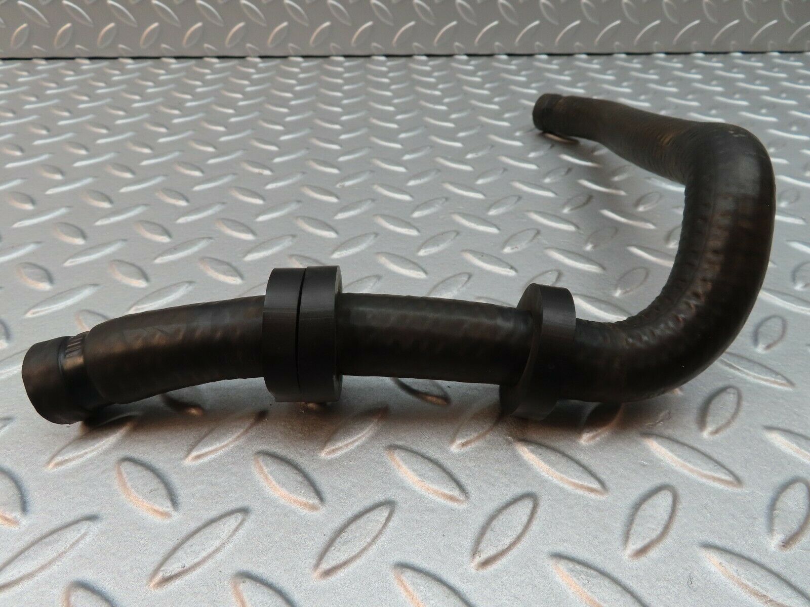5085 Mercedes-Benz R107 350SL Coupe Radiator Pipe Hose