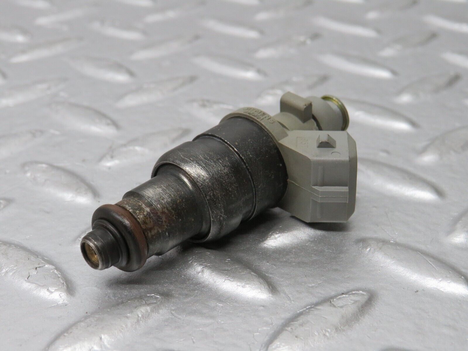 33486 Mercedes-Benz W202 C180 Fuel Injector Siemens 0000787423