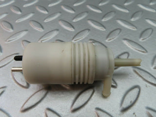 W124 Wagon windscreen washer pump used OEM