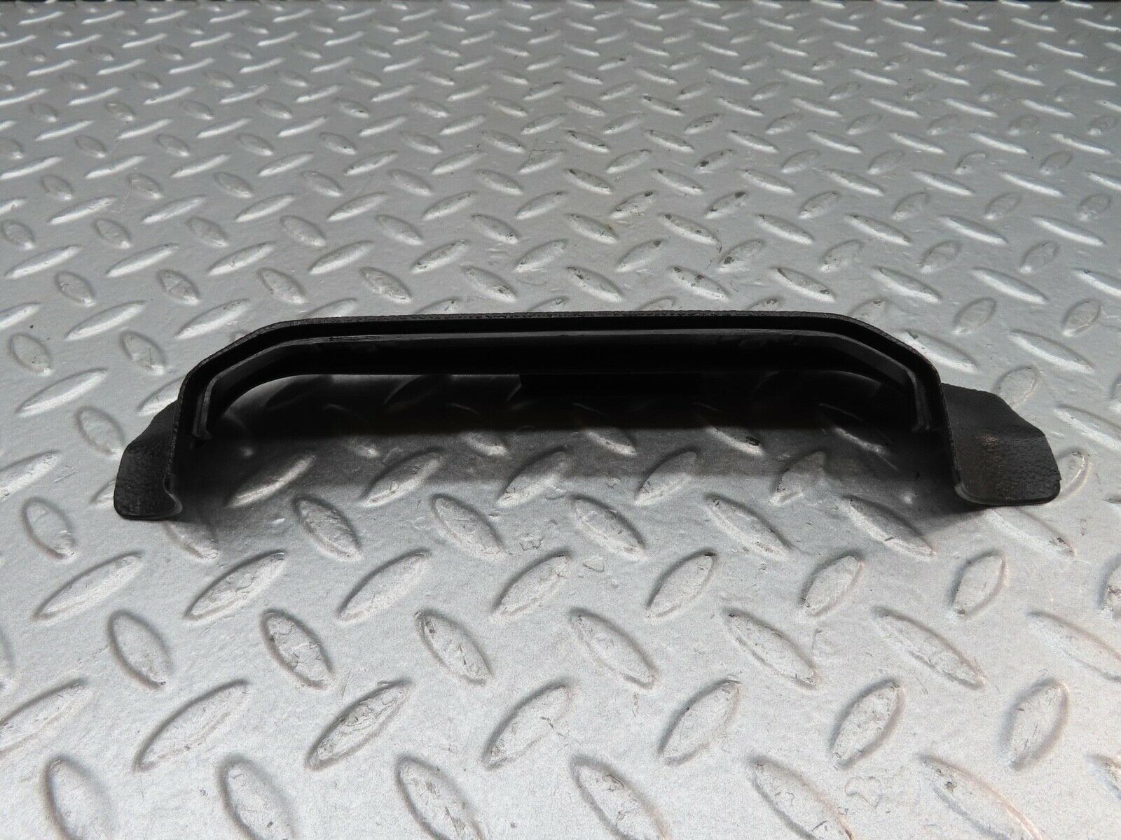 14285 Mercedes-Benz W116 350SE B Pillar Bottom Cover Left Side 1166920122