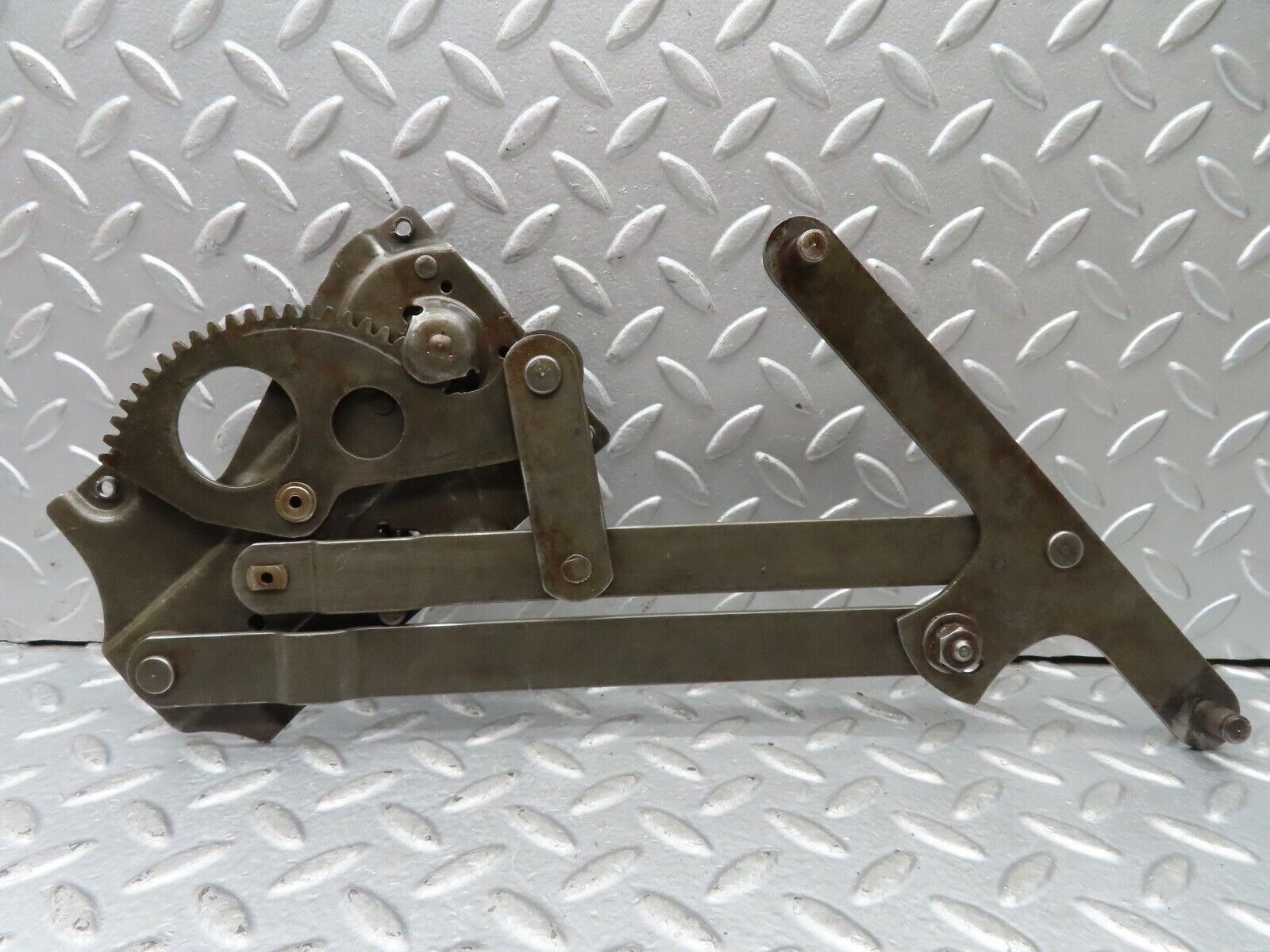 18826 Mercedes-Benz W121 190b Ponton Rear Left Manual Window Regulator