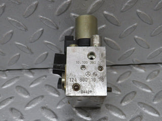 37988 Mercedes-Benz A124 320E Cabriolet Rear Headrest Roll Bar Hydraulic Valve Block 1248001078
