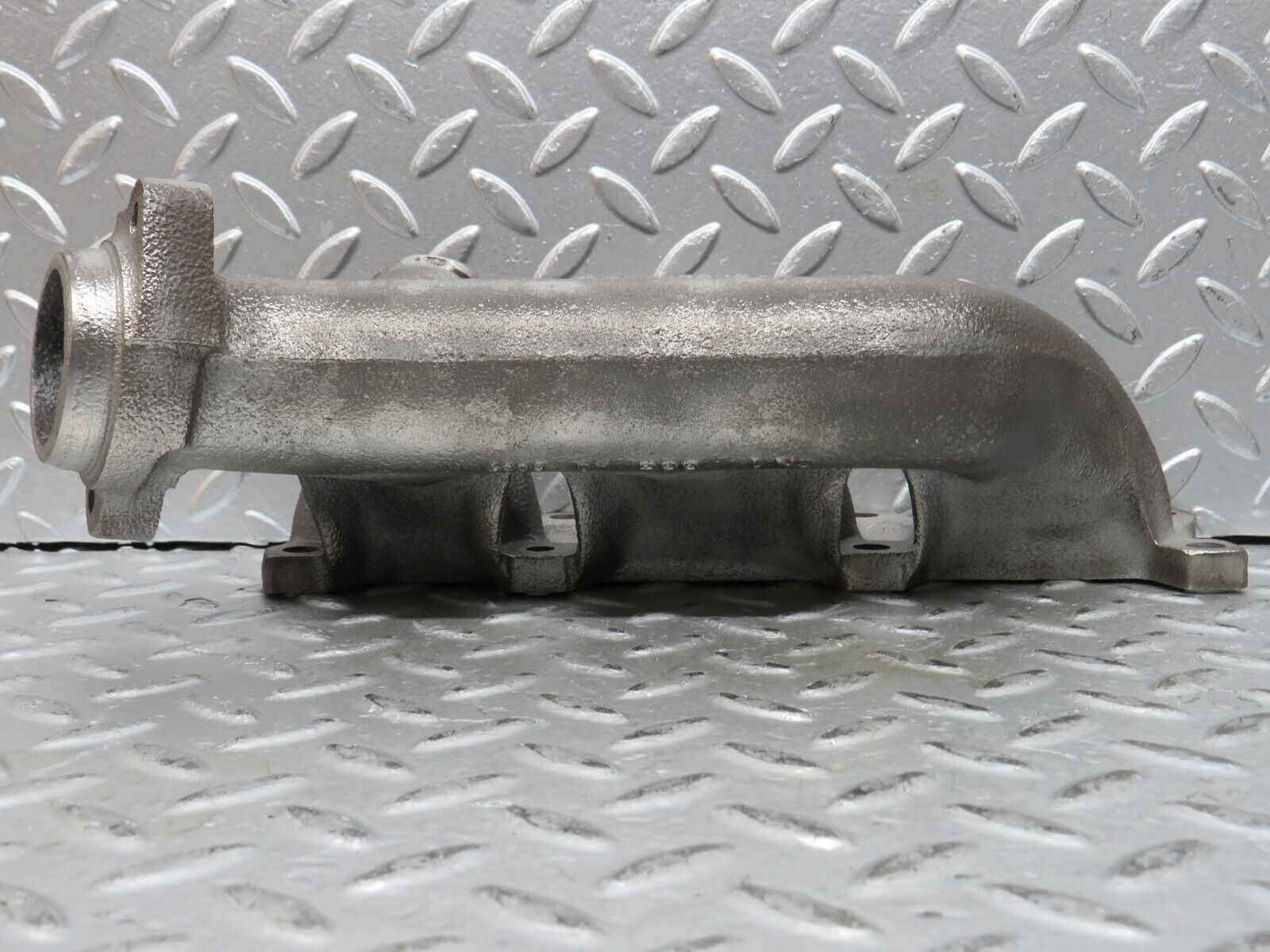 27679 Mercedes-Benz S124 300TE Wagon Exhaust Manifold Cylinder 1-3 6061421002