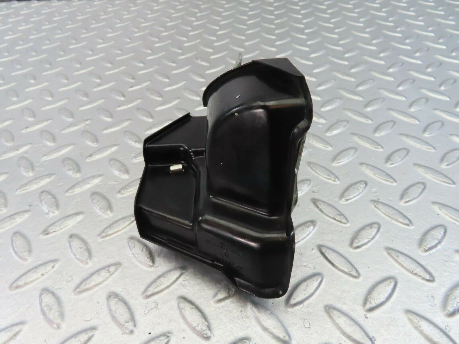 10724 Mercedes-Benz W123 230E Rear Right Door Lock Mechanism 1237330208