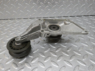 34146 Mercedes-Benz W124 260E Engine Cooling Fan Clutch Bracket 1032050805