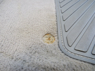 25754 Mercedes-Benz W124 280E Centre Console Carpet Right Side Grey