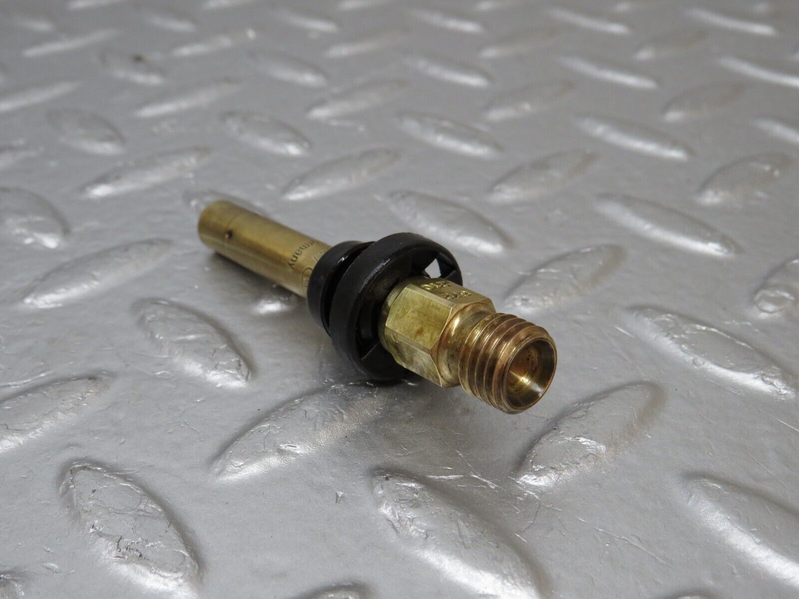 34473 Mercedes-Benz C126 380SEC Coupe Fuel Injector Bosch 0437502047