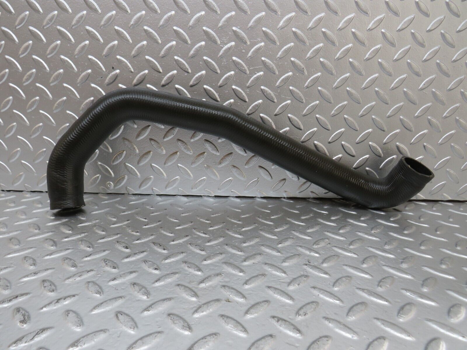 24853 Mercedes-Benz W140 S320 Radiator Hose Pipe 1405014182