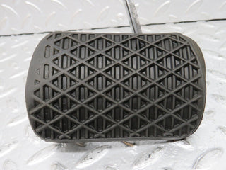 33427 Mercedes-Benz W202 C180 Brake Pedal With Rubber 1232910082