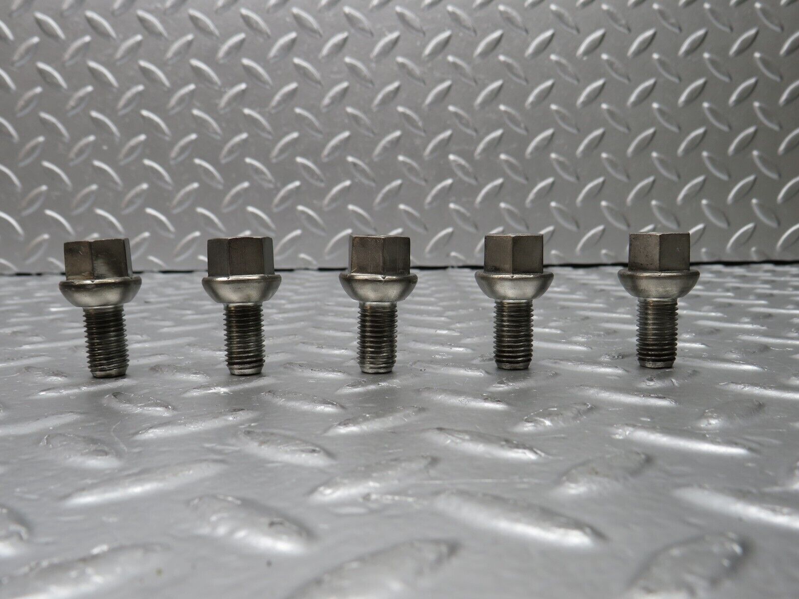 30770 Mercedes-Benz 5x Steel Wheel Lug Bolt M12x1.5