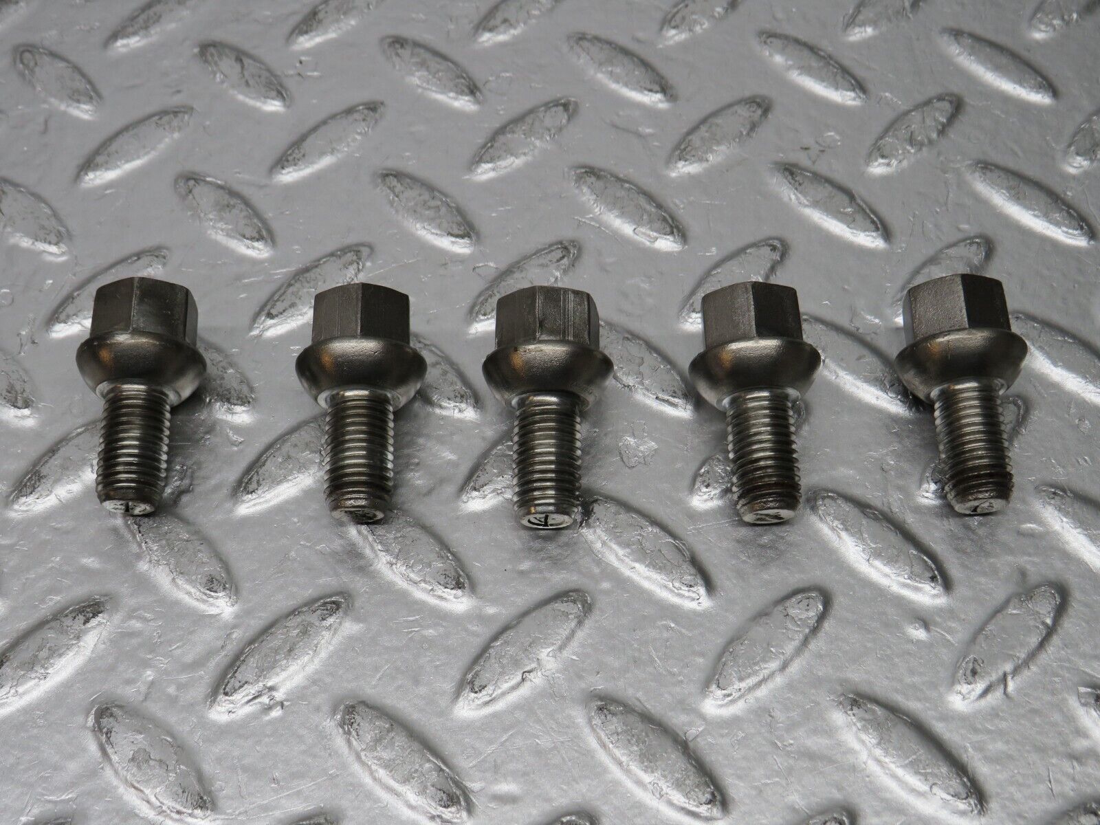 30770 Mercedes-Benz 5x Steel Wheel Lug Bolt M12x1.5