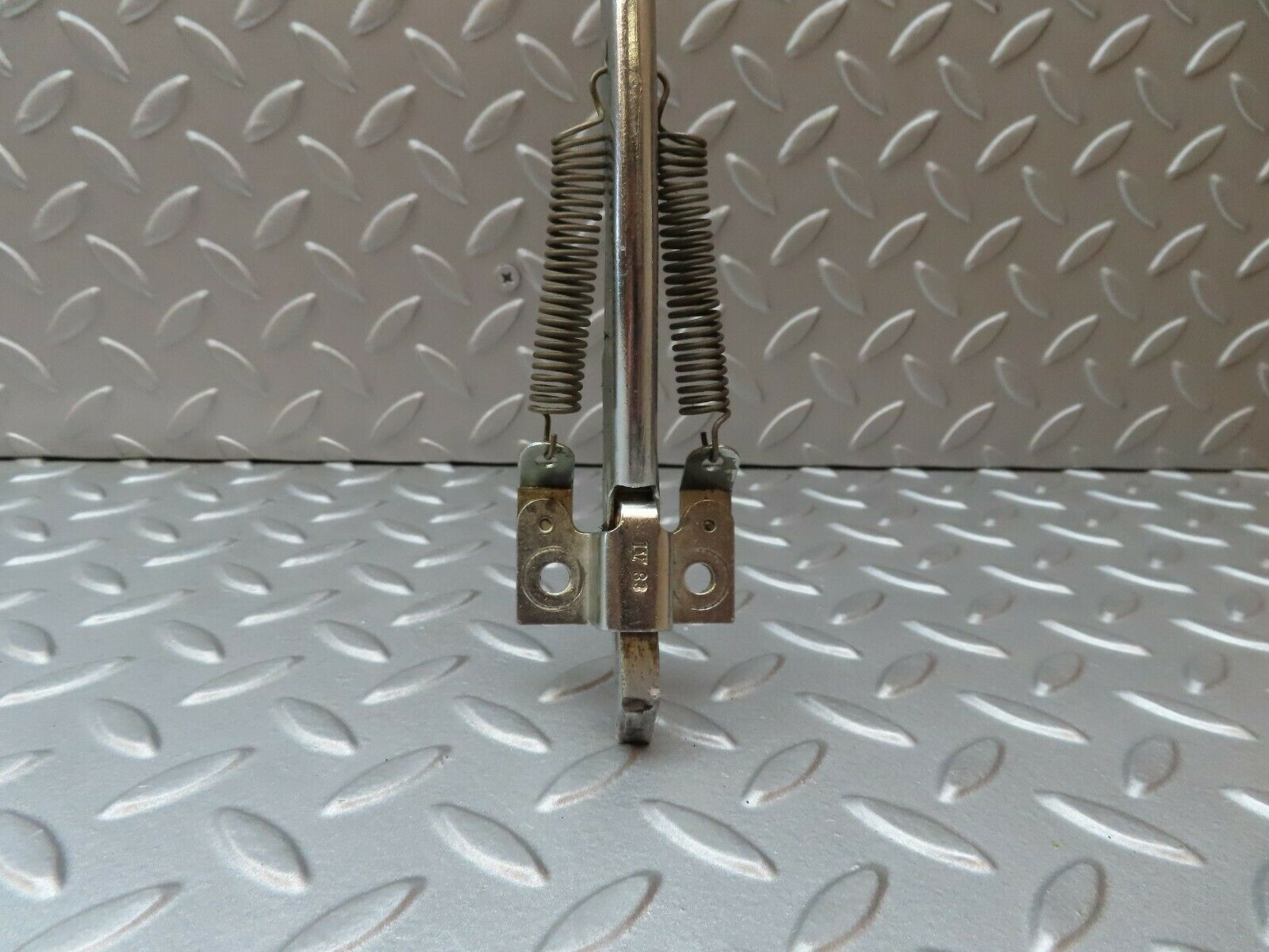 4028 Mercedes-Benz S123 200T Wagon Rear Seat Hardware 1239290127