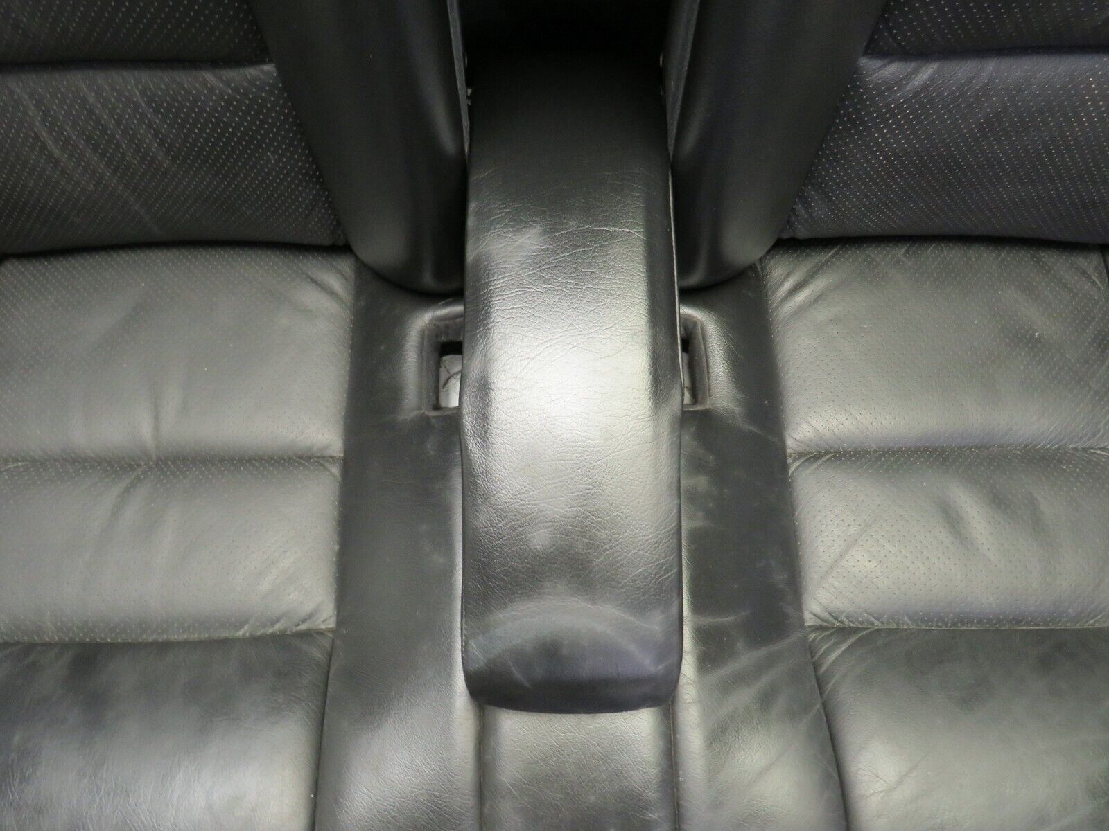 37878 Mercedes-Benz A124 320E Cabriolet Rear Seat Leather Black 1249203116