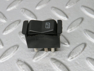 32209 Mercedes-Benz W123 230E Rear Right Electric Window Switch 0008208410