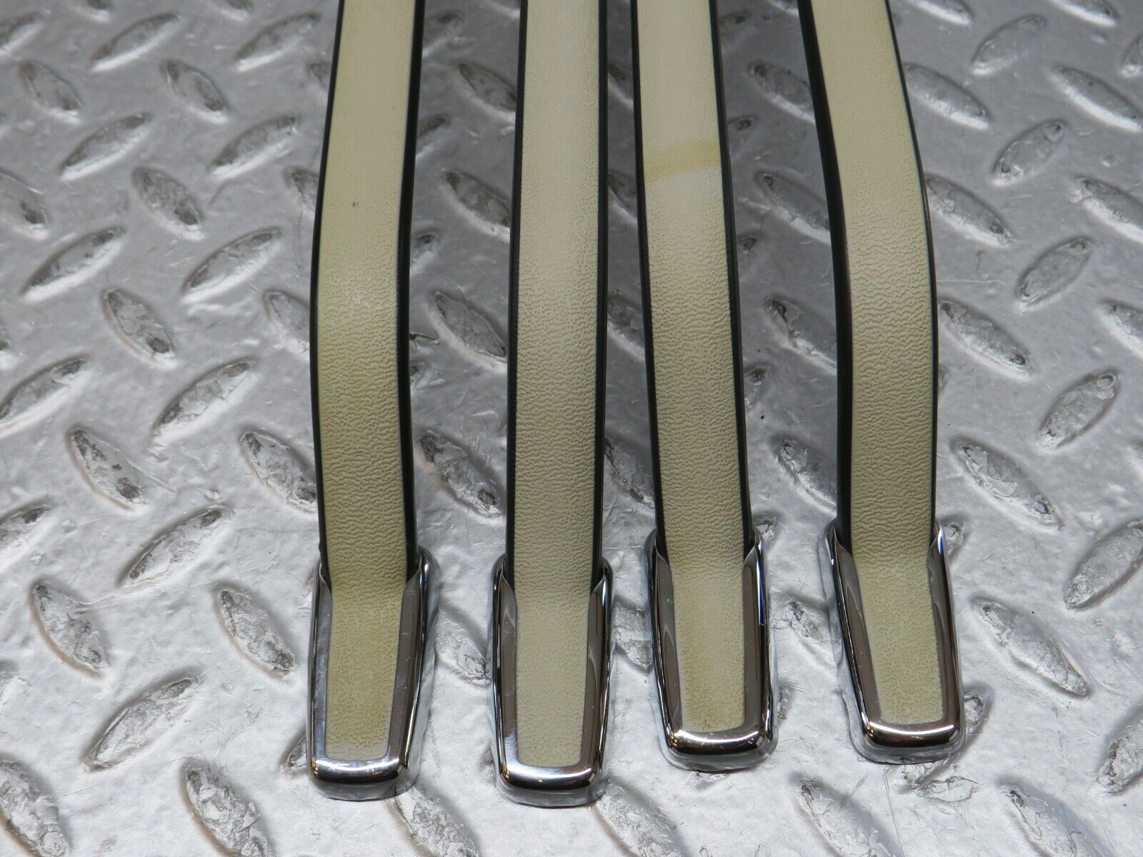 37402 Mercedes-Benz W109 300SEL Interior Roof Grab Handle Set