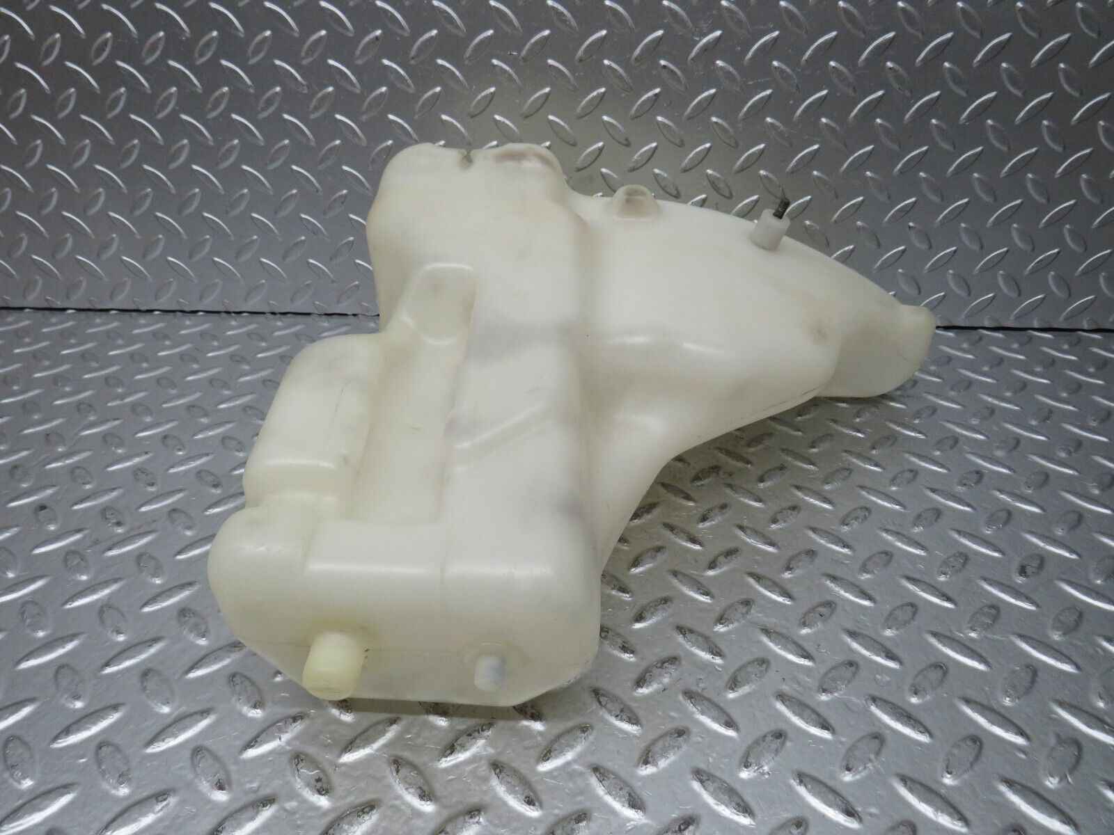 27599 Mercedes-Benz S124 300TE Windscreen Washer Reservoir Tank 1248691120