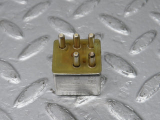 R129 SL multi purpose relay used OEM
