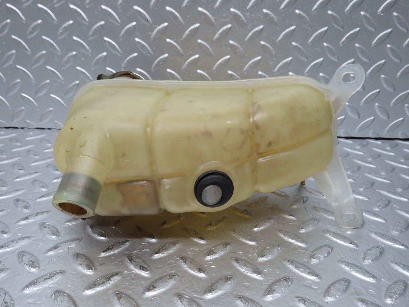31186 Mercedes-Benz S124 220TE Coolant Reservoir Tank 1245001349 1245000406