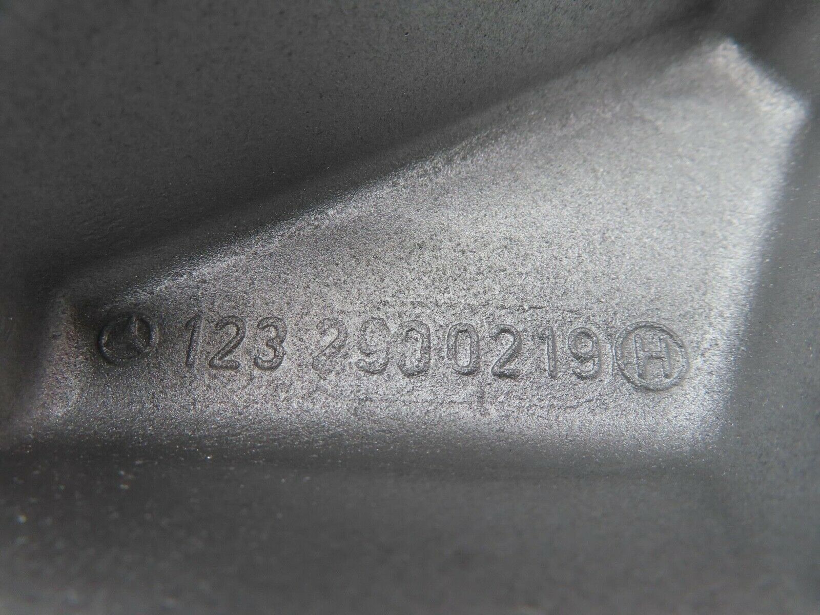 13534 Mercedes-Benz W123 200 Brake Pedal Bracket 1232900219