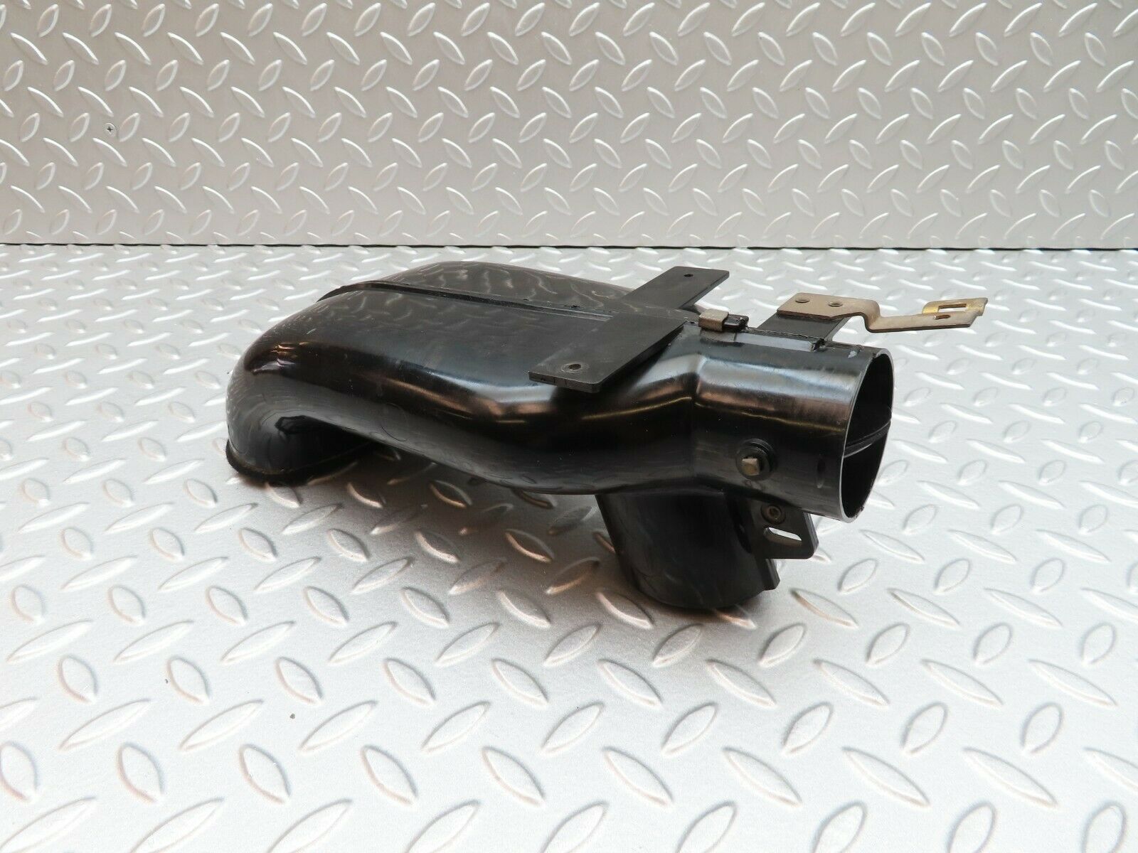 5002 Mercedes-Benz R107 350SL Coupe Heater Air Duct