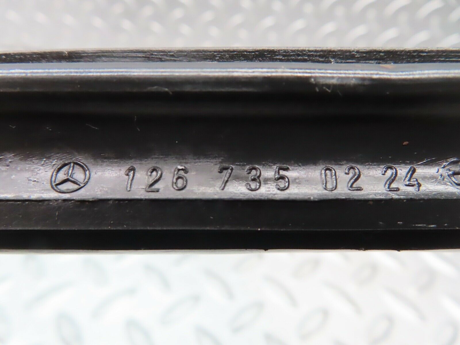 21606 Mercedes-Benz W126 300SE Rear Right Quarter Window Glass 1267350224