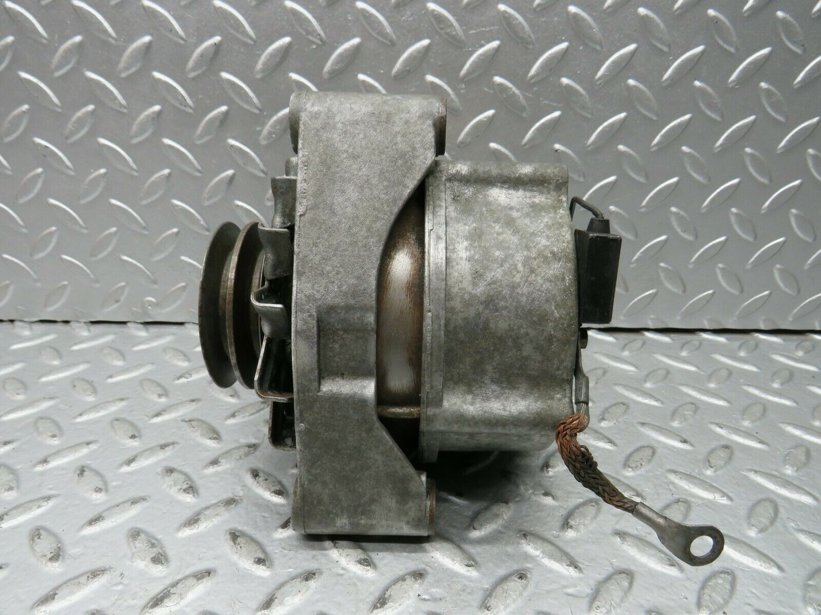 22202 Mercedes-Benz S123 280TE Wagon Alternator Generator 0986032300