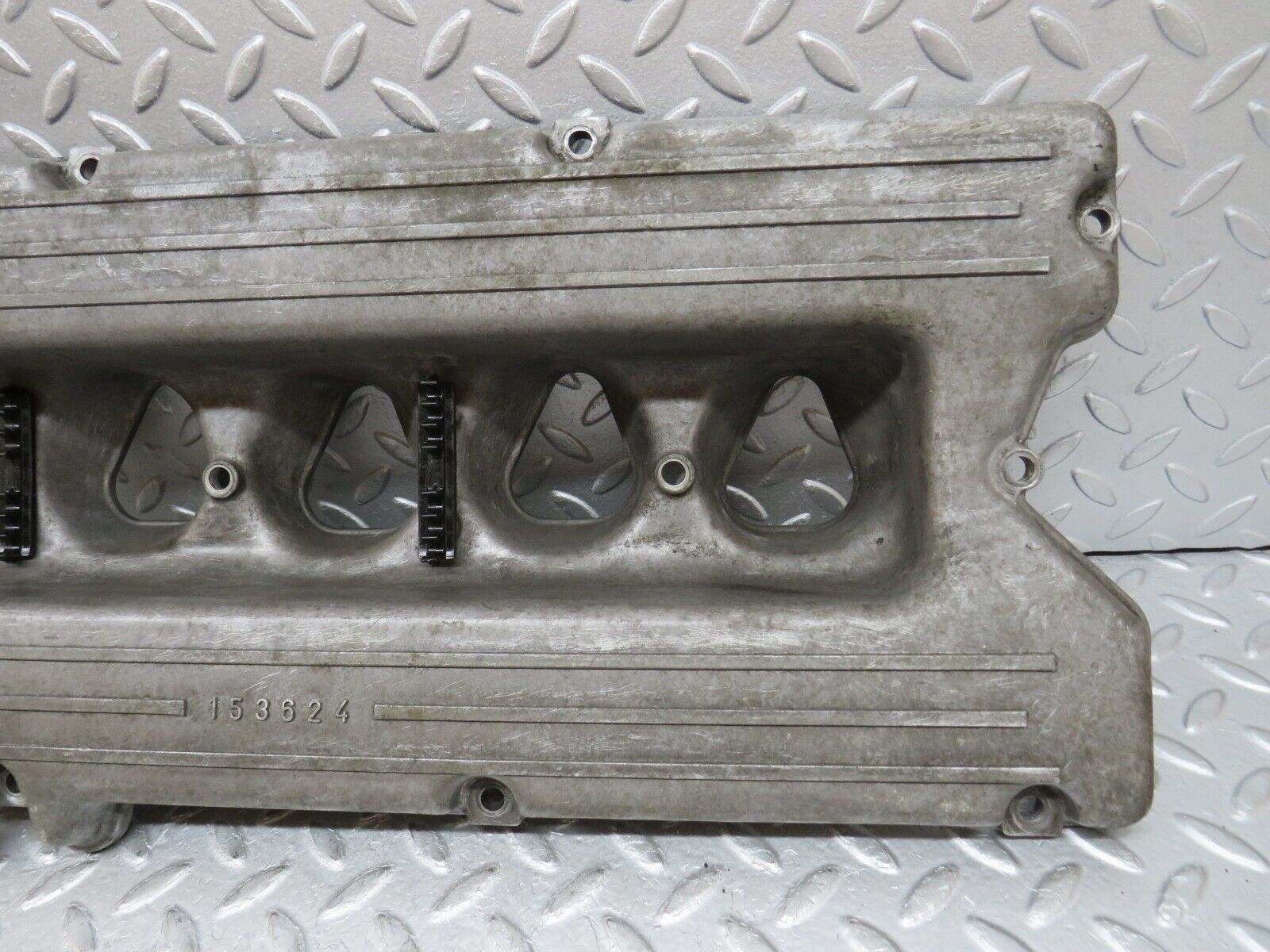 35637 Mercedes-Benz R107 280SL Cylinder Head Valve Cover 1100160905