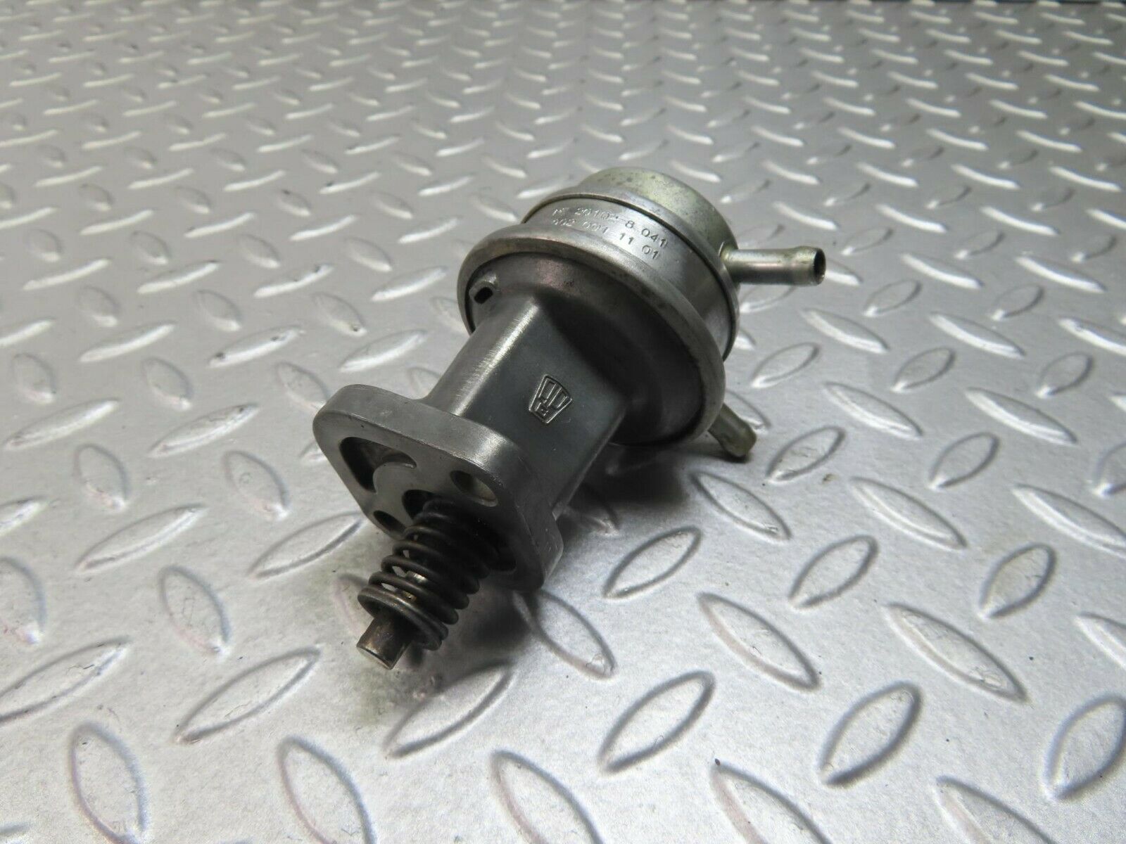 8814 Mercedes-Benz W108 Fuel Pump 0020911101