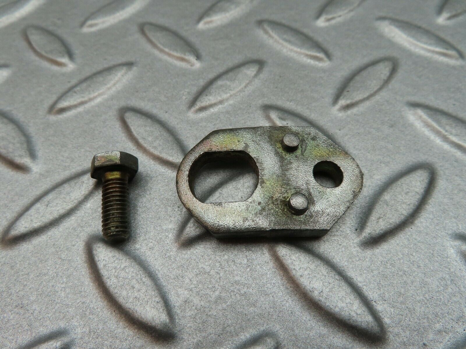 5131 Mercedes-Benz R107 350SL Coupe Fuel Injector Bracket