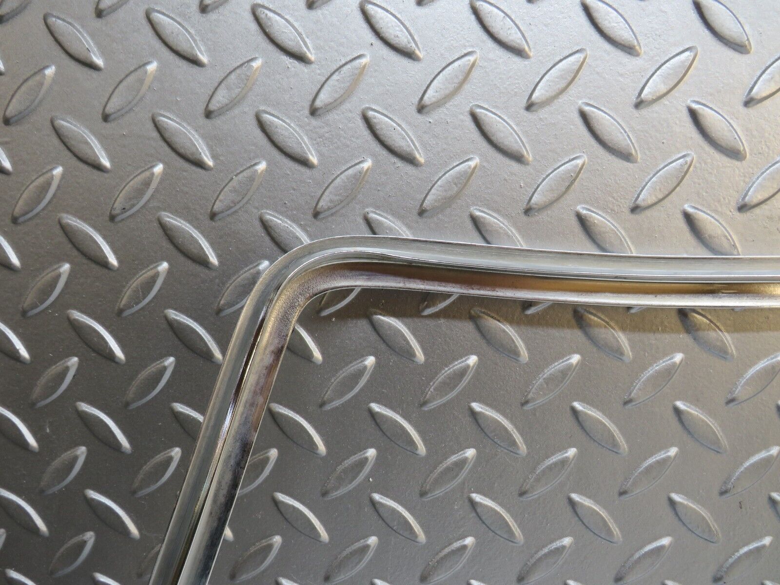37381 Mercedes-Benz W109 300SEL Front Windscreen Chrome Frame