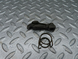 W123 valve rocker arm with retaining spring used OEM