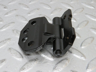 31540 Mercedes-Benz S124 220TE Wagon Door Hinge Left Side