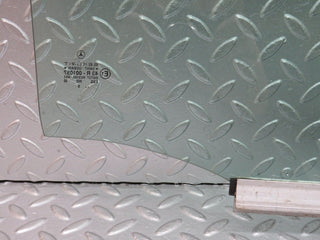 33264 Mercedes-Benz W202 C180 Rear Right Door Window Glass