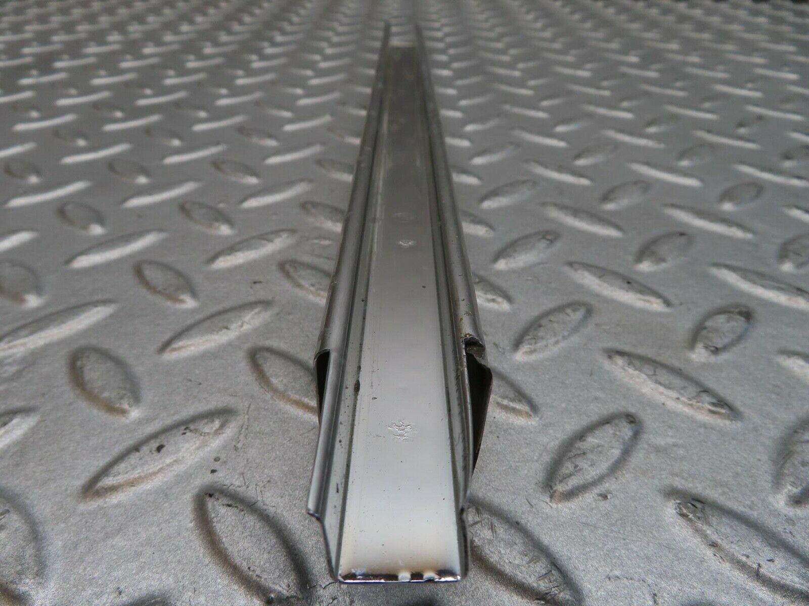 12652 Mercedes-Benz W111 220SE Front Left Rear Window Channel