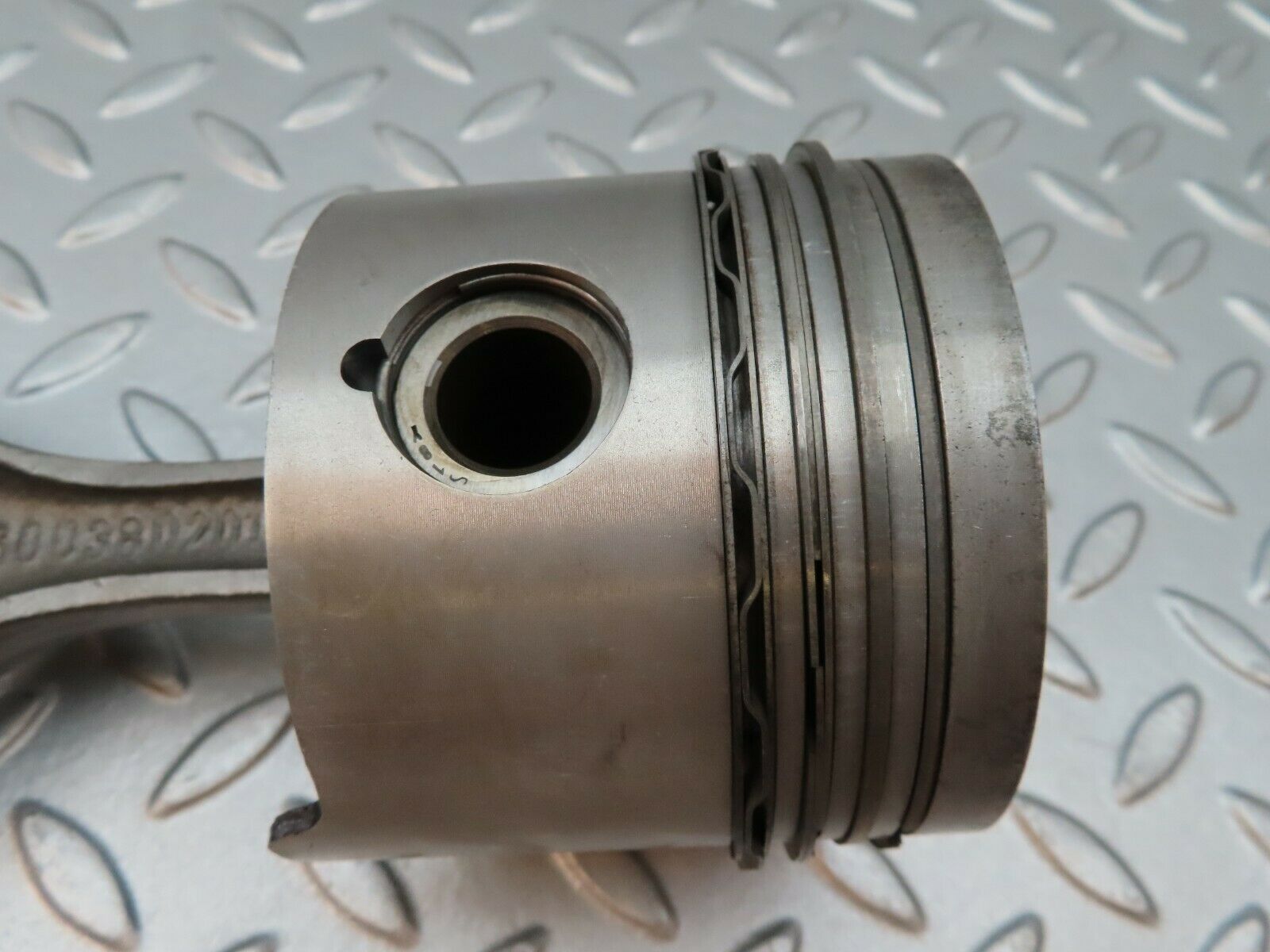 3507 Mercedes-Benz W108 280SE Piston With Connecting Rod 86.49 mm