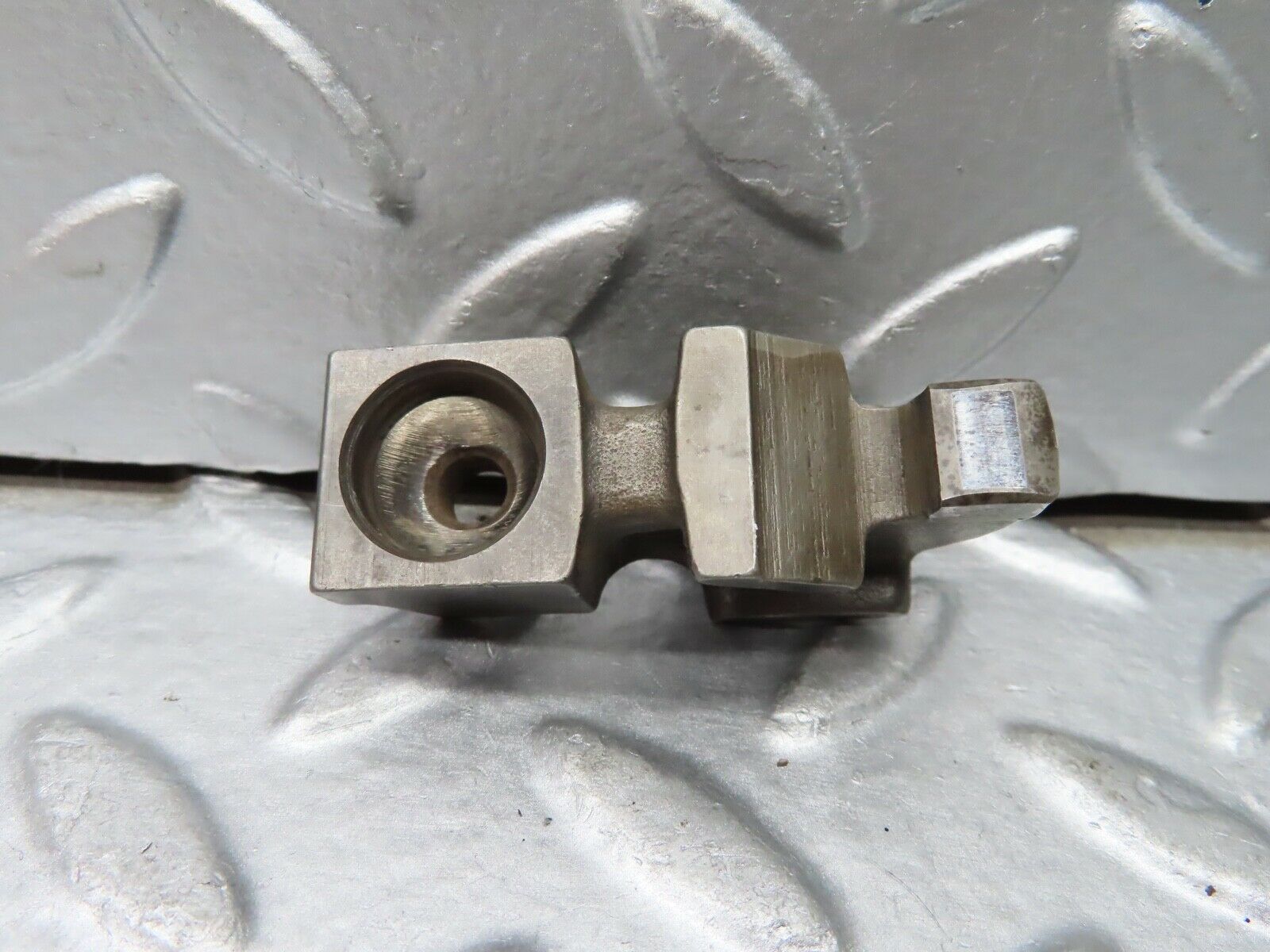 20719 Mercedes-Benz R107 450SL Valve Rocker Arm With Retaining Spring