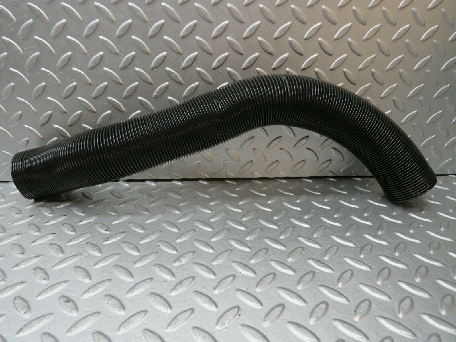 22041 Mercedes-Benz S123 280TE Wagon Heater Pipe Air Pipe Pair