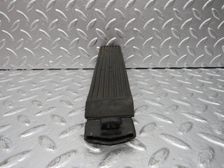 W123 accelerator pedal with rubber used OEM