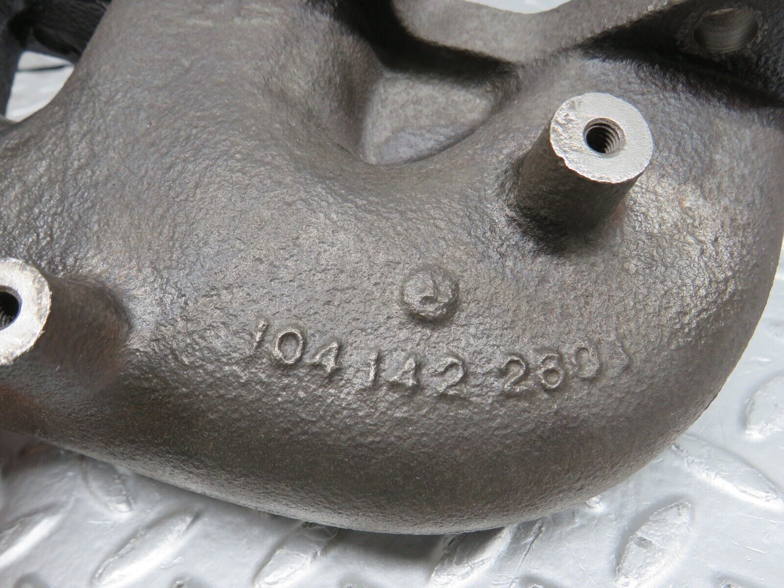 38645 Mercedes-Benz R129 280SL Coupe Exhaust Manifold Cylinder 1-3 1041422601