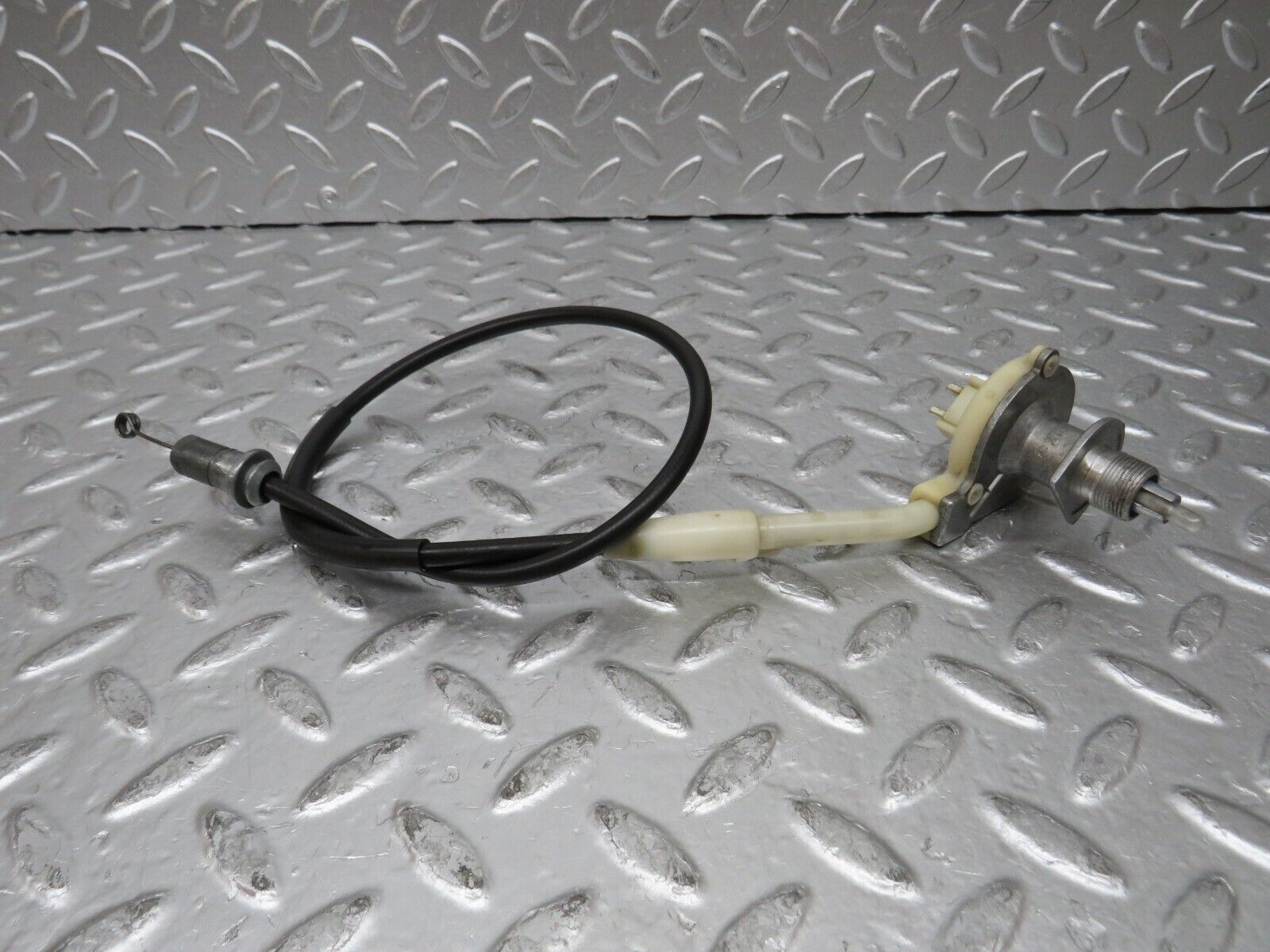 26840 Mercedes-Benz W123 240D Heater Control Unit