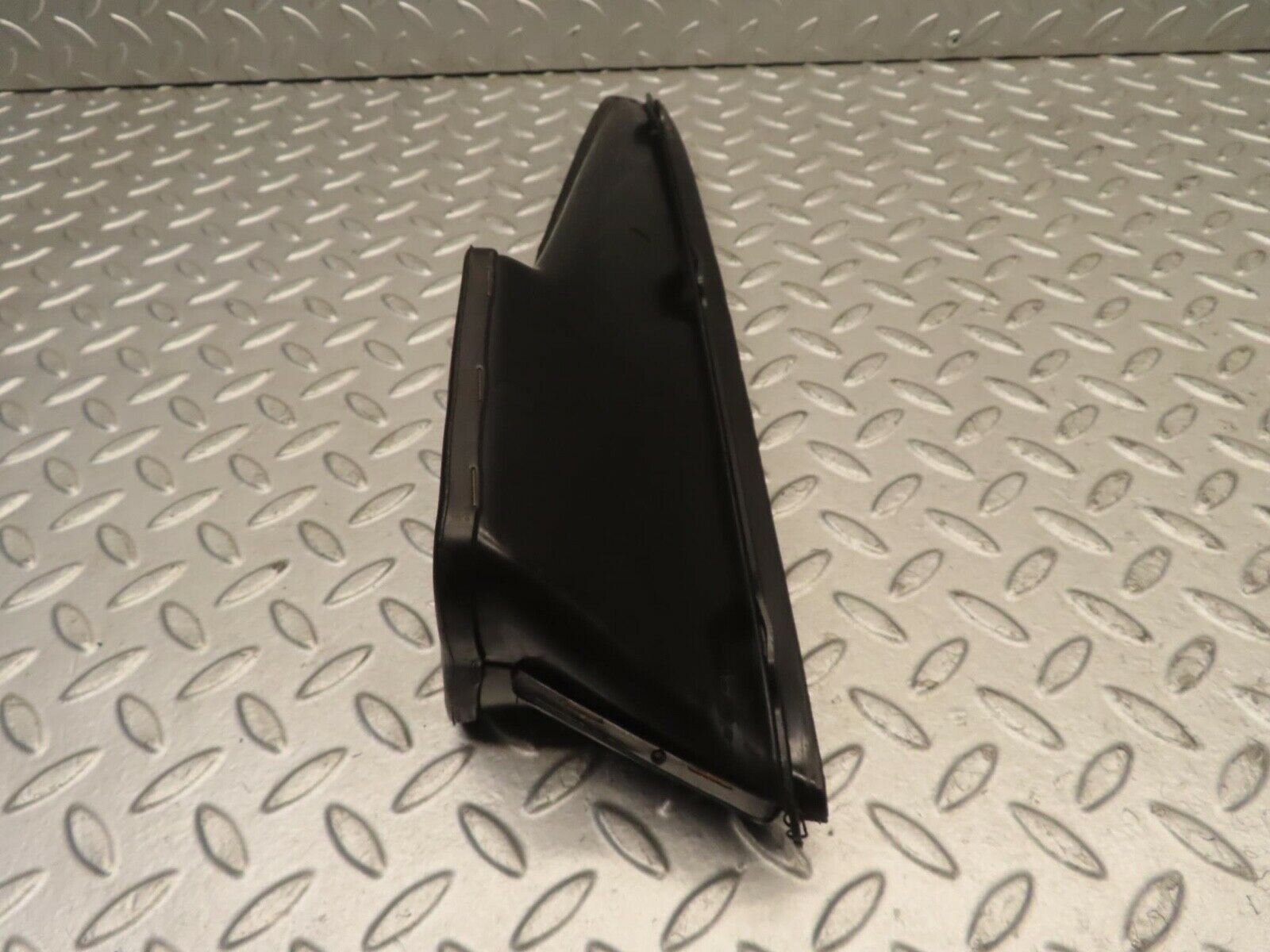11801 Mercedes-Benz R107 450SL Dashboard Air Vent Right