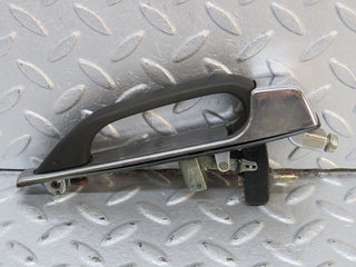 40617 Mercedes-Benz W123 300D Rear Right Exterior Door Handle 1237600359 1237660005