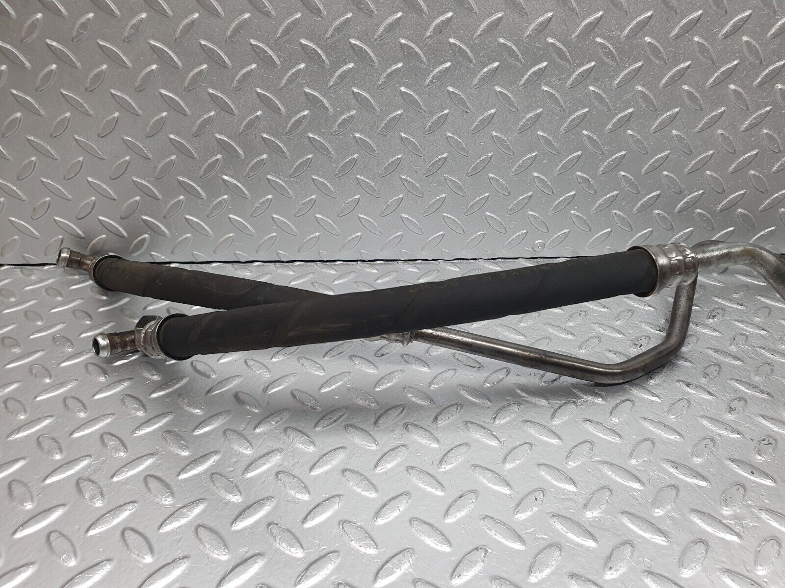 40742 Mercedes-Benz W123 300D Power Steering Oil Pipe Hose