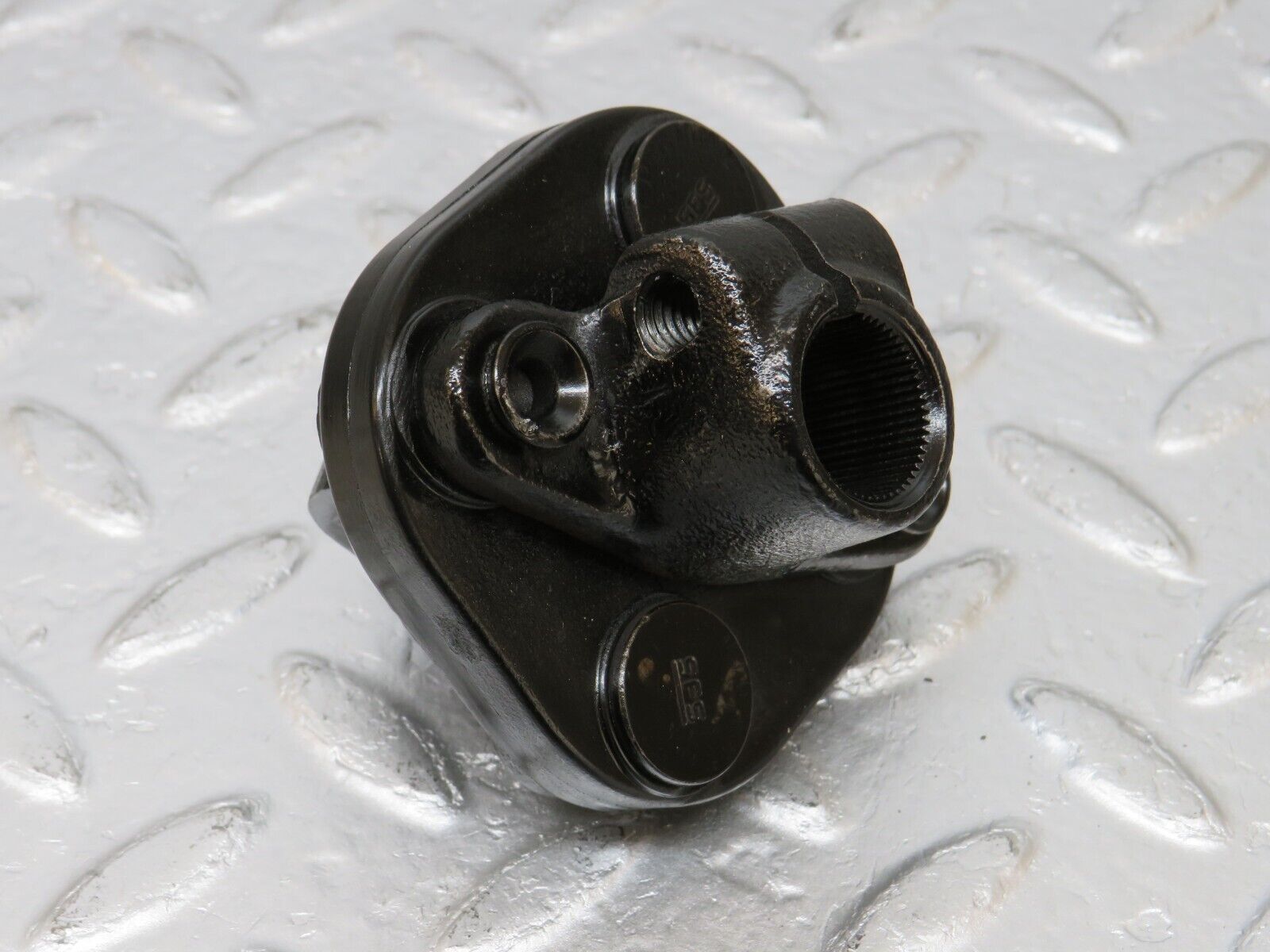 34136 Mercedes-Benz W124 230E Steering Column Lower Shaft Connector 1264620146